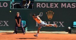 800px-Nadal_Monte_Carlo_2012